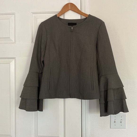 Banana Republic gray statement jacket with ruffled sleeves. - Picture 1 of 13
